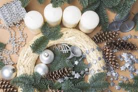 Genau genommen, möchte ich ein adventsgesteck selber machen. Adventskranz Selber Machen Einfache Anleitungen Brigitte De