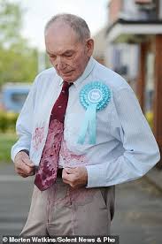 Ward that she just had to explain milkshake ducking to a reporter. Yob Pelts Brexit Party Supporting Army Veteran With Milkshake Daily Mail Online