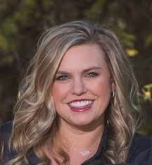 1007 S Lynnrae Ln, Wichita, KS 67207