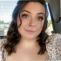 Danielle Reeder's Instagram, Twitter & Facebook