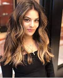 So, if you are thinking of giving feather cut a try, here is the best collection of feather cut hairstyles for short, medium as well as long hairs. Medium Length Haircut 2020 Female Novocom Top