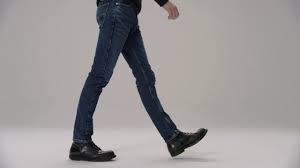 Levi's® men's jeans include all of the iconic styles you know and love along with updated, modern fits. Levi S Jeans Fit Guide Levi S 501 Slim Straight Bootcut