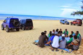 Tempat wisata di malang dan harga tiket masuk 2020 memang banyak dicari. Obyek Wisata Pantai Lombang Di Kabupaten Sumenep Gerbang Pulau Madura