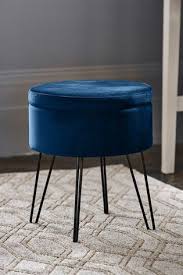 A flat tray to hold drinks, a plain cushioned top, or a fancy cushioned top with the stool is made of natural wood and has a modern and warm look. Pin On Nikole S
