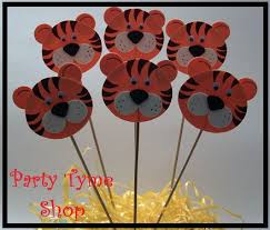 Id Like To Think I Could Make These Myself Birthday Party Table Decorations Tiger Birthday Party Tiger Birthday