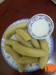 Miền - Chấm miếng chuối già luộc với đường ăn chơi bà con ...