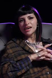 CAZZU ROMPIÓ EL SILENCIO 👏🏻😨 “Ángela no es mejor que yo, ella siempre  quiso tener lo que yo tenía, quizá ser Argentina y no le salió, quizo  cantar baladas y no le