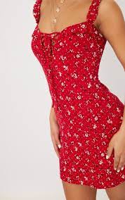 Discover this and many more items in bershka with new products every week. Red Floral Print Frill Detail Shift Dress Prettylittlething Usa Red Dress Outfit Red Dress Casual Floral Dresses Short