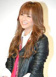 画像 写真 秋冬ファッション ロックスタイルが似合う女性 1位は土屋アンナ 最新ニュース 3枚目 eltha エルザ ヘアスタイリング スタイル ヘアスタイル ロング