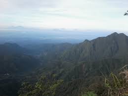 Obyek wisata air terjun gantungan. Puncak Songo Likur Kudus Yusyfaasfa