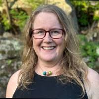 Roxie Thomas's Instagram, Twitter & Facebook