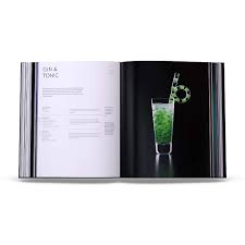 By grant achatz and nick kokonas. The Aviary Cocktail Book Achatz Grant Author Nick Kokonas Author And Allen Hemberger Author 9780692898376 Amazon Com Books