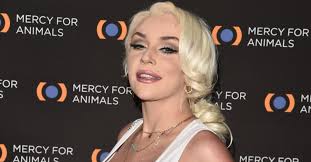 Courtney stodden at her official divorce party leads today's star sightings. Where Is Courtney Stodden Now They Have Led A Rollercoaster Of A Life