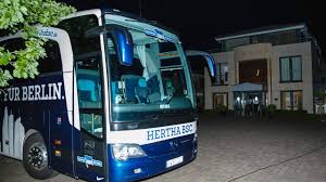 Fc magdeburg bei truxx & trailer magdeburg erstellt. Schusse Auf Hertha Bus In Bielefeld