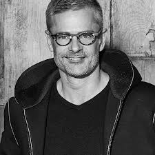 ABOUT — Wayne Jones