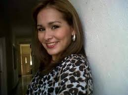 Homenaje a la belleza de la mujer marquense: Sindy Mariela Morales Estrada,  del municipio de Malacatán, Reina Departamental de San Marcos 2002. Sindy  logró clasificar al Top 5 de Reina Nacional, ubicándose