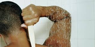 Add a spoonful or two of baking soda to a bowl, then stir in just enough lukewarm water to create a thick paste. How To Get Rid Of Bacne Best Back Acne Treatments 2021