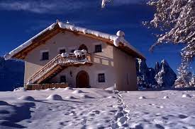 Compatsch alpe di siusi direttamente sull'altopiano. Appartements Bernard Seiser Alm Has Central Heating And Mountain Views Updated 2021 Tripadvisor Alpe Di Siusi Vacation Rental