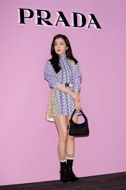 ˈpraːda) is an italian luxury fashion house that was founded in 1913 by mario prada. Red Velvet Member Irene S Prada Look Has A Green Twist Teen Vogue