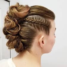 But just like everyone else, when it comes to finding the perfect prom hairstyles for medium hair, it can be a little overwhelming to find the one. 34 Cutest Prom Updos For 2021 Easy Updo Hairstyles