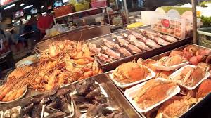 It's a nice market and a fun activity to do in the evening we recommend booking hua hin night bazaar tours ahead of time to secure your spot. Walking Through Hua Hin Night Market Youtube