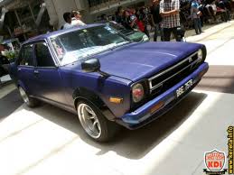 Kereta lama untuk dijual, 马来西亚，詩巫，砂拉越. Kereta Lama Yang Diubahsuai Menjadi Cantik Datsun Modified Old Car In Purple