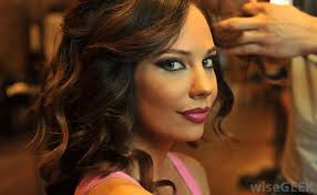 Hairstyles curly tissue, which can be used are deep, wave wet & wavy, this weave hairstyles can be sewn or glued. How Do I Choose The Best Curly Weave With Pictures