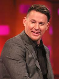Tatum wore this hairstyle at the. Channing Tatum Debuts Shaved Head See His Drastic Hair Makeover Hollywood Life