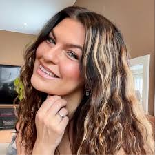 🖥️ Konkurranse 🖥️ Ta innersvingen på dine venner med hjelp av denne  månedens gamingdeal! Har du lyst til å vinne skjermen? Alt du trenger er å  kommentere med en skjerm (🖥️) under,