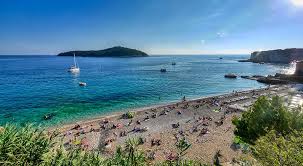 Er befindet sich in unmittelbarer nähe des stadtzentrums in einer kleinen, kiesbedeckten bucht. Die 20 Besten Dubrovnik Strande Zum Besuchen Kroatien