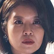 (2020) it tells the story of a group of people with unique abilities that allow them to read minds, see the future, conjure electricity, perform telekinesis and become invisible. My Strange Hero Asianwiki