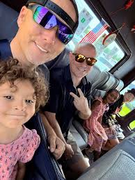 Ooohhh ohhhhh, oooohhhh ohhhhh. Off to a big boat we go! #lifeofdaddy  #royalcaribbean #UtopiaoftheSeas