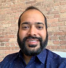 Learn about the Mentors helping entrepreneurs in our program