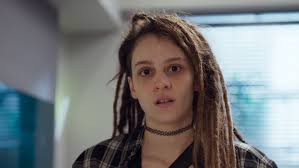 Um Lugar ao Sol': Joy morre ao cair de um viaduto