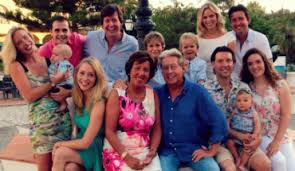 Hans kazàn is een bevlogen en enthousiaste spreker die met veel humor de gasten van het begin tot het eind weet te boeien. Goochelaar Hans Kazan Ze Noemen Me Nooit Opa Opa N Oma