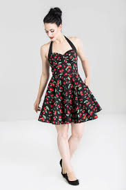 Véritable monument de la féminité, les robes sont tout simplement indispensables dans un dressing. Robe Pin Up Hell Bunny Annees 50 60 Imprimee De Cerises