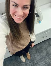 Has anyone else worn mismatched shoes or accessories intentionally?