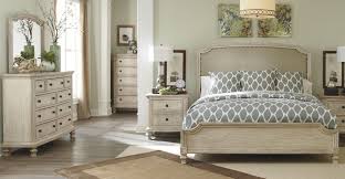 6 Piece Queen Bedroom Vintage White Finish Sam Levitz Furniture Bedroom Sets Queen Bedroom Furniture Sets King Bedroom Sets