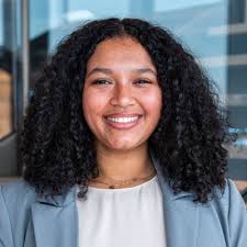 Yesterday, I graduated Cum Laude from Fordham Gabelli School of Business at  Fordham University with a Bachelor of Science in Marketing and a  concentration in Digital Marketing!