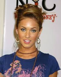 megan fox on instagram do u like meg with blonde hair or prefer her dark hair follow for more hollywoodgoddes