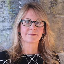 Annie Darling's Instagram, Twitter & Facebook