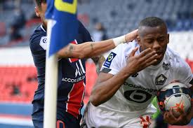 Que ce soient les stars de l'équipe, les joueurs de devoir ou tout simplement les jeunes du centre de formation, retrouvez tout. Understrength Lille Downs Psg In Key French Title Race Win Daily Sabah