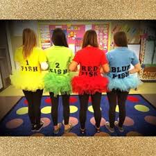 49 Awesomely Clever Halloween Costumes For Book Lovers Clever Halloween Costumes Teacher Halloween Costumes Cute Halloween Costumes