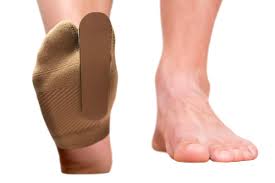 Learn the causes, symptoms and treatments for this common toe injury. Amazon Com Os1st Tt3 Turf Toe Brace Reduces Pain In The Foot Related To Arthritis Hallux Limitis Turf Toe And Big Toe Fracture Industrial Scientific
