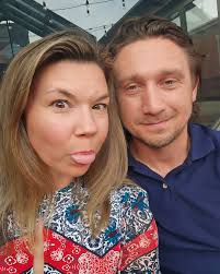 This gorgeous man... it's his Birthday! He's amazing, he makes me laugh,  makes me think, tells me like it is and he LOVES me for me. And I LOVE him  for him.