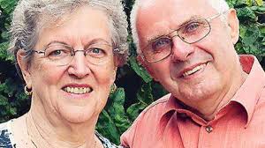 Liebe auf den ersten Blick am Bahnsteig