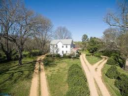 My Old Country House Blogger S Farmhouse For Sale Hooked On Houses Old Country Houses Country House Old Farm Houses