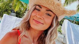 Lisa Huskey's Instagram, Twitter & Facebook