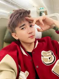 Chi Dân phản ứng thế nào khi bị khán giả nhận xét hết thời, không bằng đàn  em?