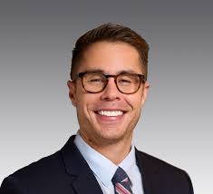 Sam Muench's Instagram, Twitter & Facebook